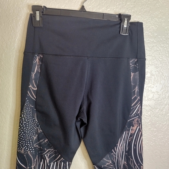 Nike Power Hyper Tight Fit Tights Black Flutter Print Sz L - Picture 7 of 8